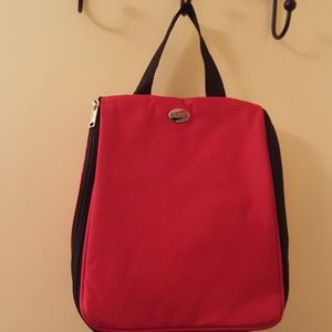 American Tourister Travel Accesorry Bag.